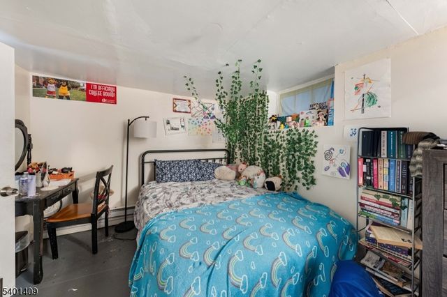 761 Drake Ave, Roselle Boro, NJ 07203