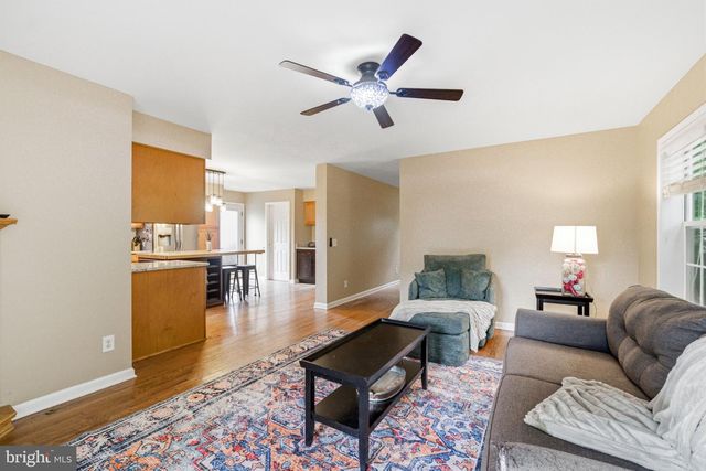 706 MAIN ST, Riverton, NJ 08077