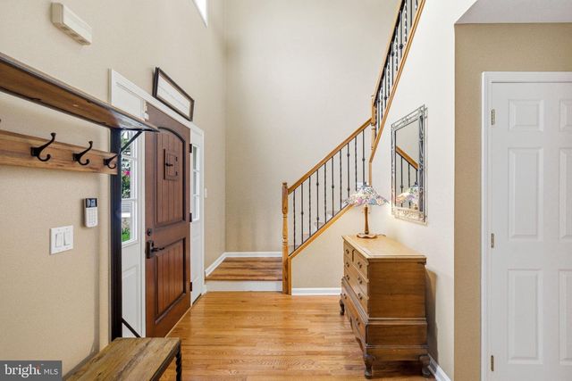 706 MAIN ST, Riverton, NJ 08077