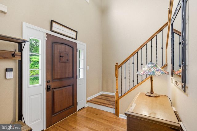 706 MAIN ST, Riverton, NJ 08077