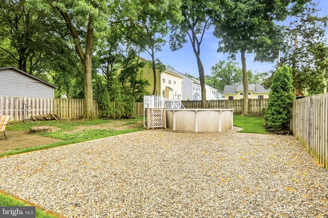706 MAIN ST, Riverton, NJ 08077