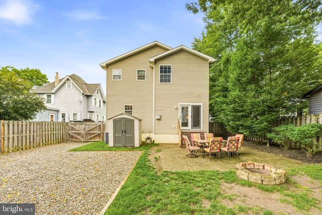 706 MAIN ST, Riverton, NJ 08077
