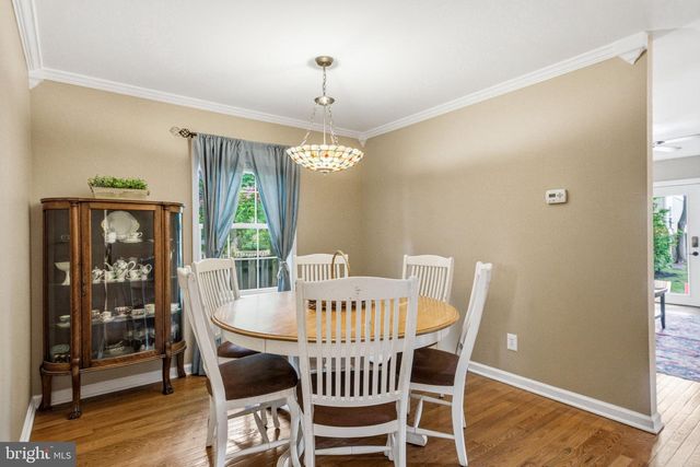 706 MAIN ST, Riverton, NJ 08077