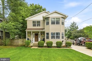 706 MAIN ST, Riverton, NJ 08077