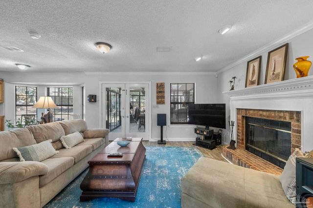 9812 Bridgewood Ln, Pensacola, FL 32514