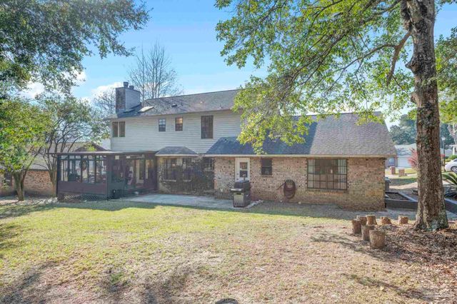 9812 Bridgewood Ln, Pensacola, FL 32514