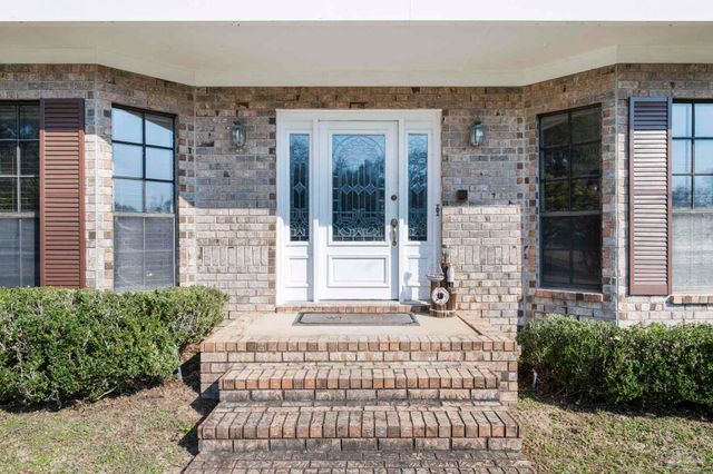 9812 Bridgewood Ln, Pensacola, FL 32514