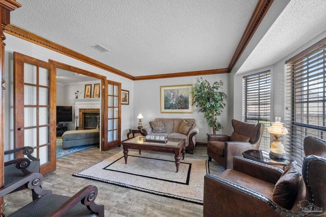9812 Bridgewood Ln, Pensacola, FL 32514