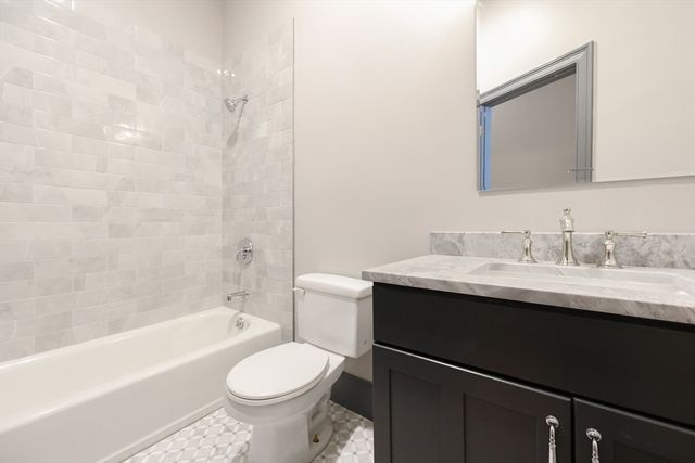 515 Centre 2, Newton, MA 02459