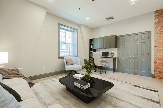 515 Centre 2, Newton, MA 02459