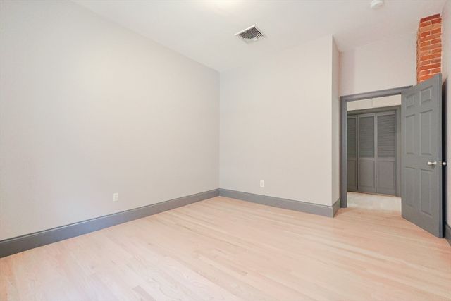 515 Centre 2, Newton, MA 02459