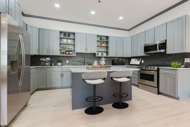 515 Centre 2, Newton, MA 02459