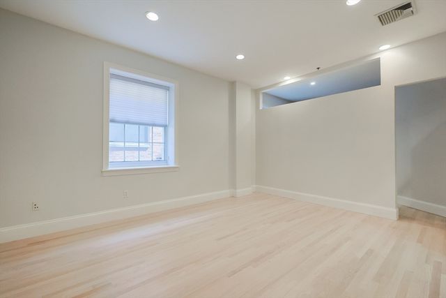 515 Centre 2, Newton, MA 02459