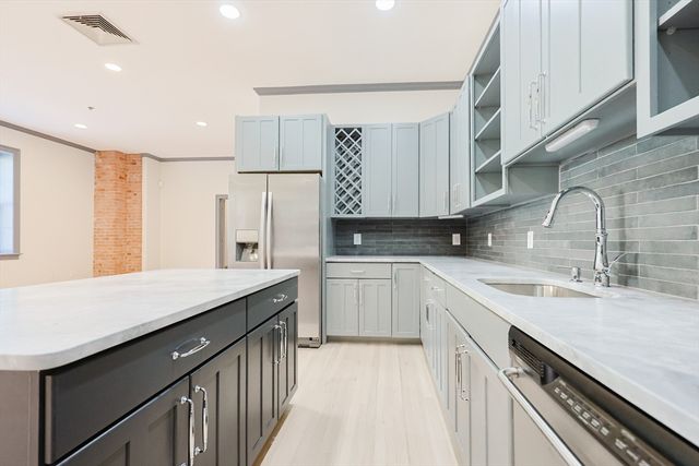 515 Centre 2, Newton, MA 02459