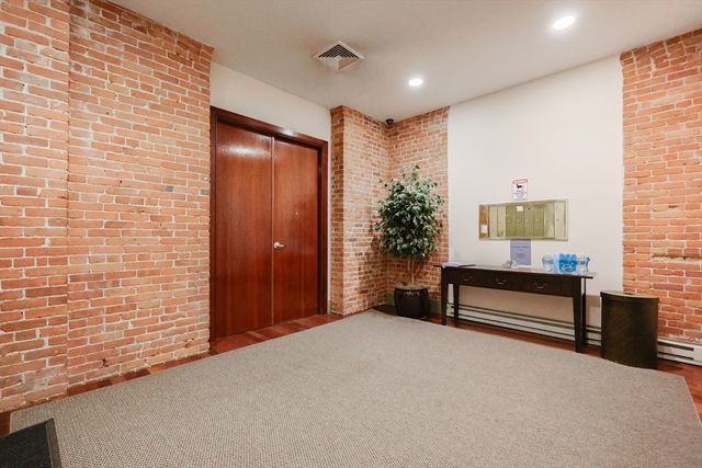 515 Centre 2, Newton, MA 02459