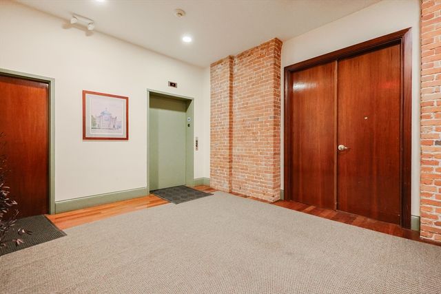 515 Centre 2, Newton, MA 02459
