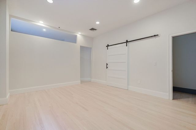 515 Centre 2, Newton, MA 02459