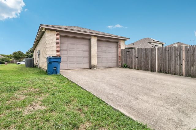 317 Westgate Drive, Aledo, TX 76008