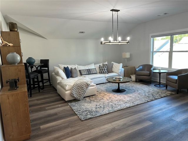 2212 Swansea Way, Smyrna, GA 30080