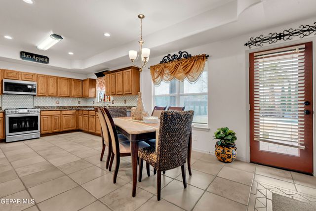 1075 YASMIN Court, El Paso, TX 79932