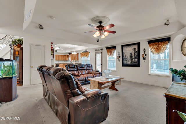 1075 YASMIN Court, El Paso, TX 79932