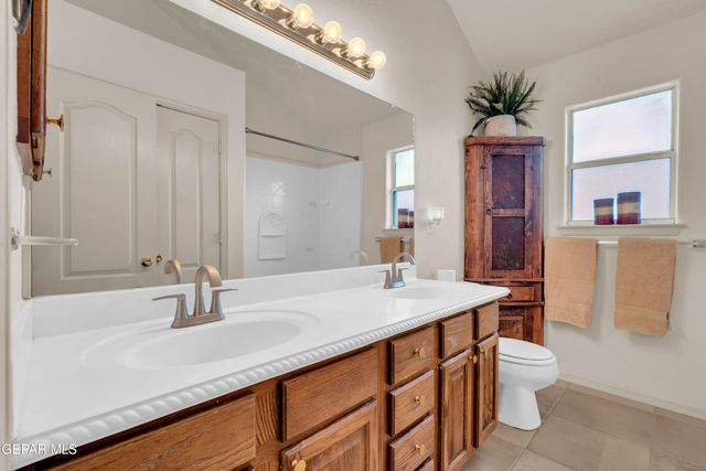 1075 YASMIN Court, El Paso, TX 79932