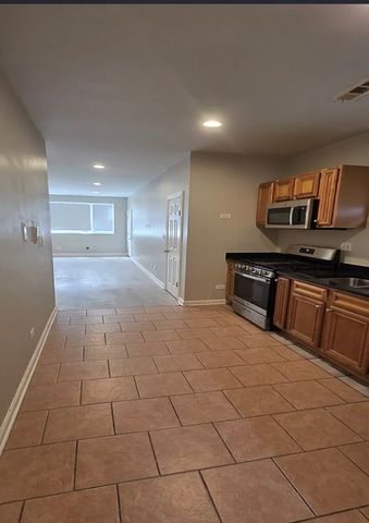 7257 S May Street B, Chicago, IL 60621
