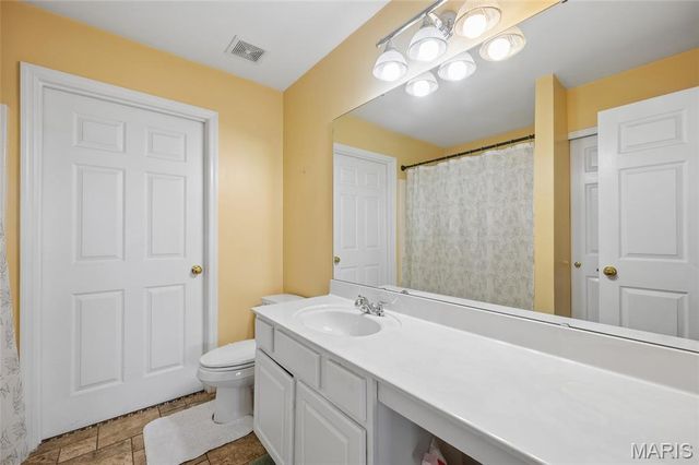 9435 Wilson Bridge Drive, St Louis, MO 63136