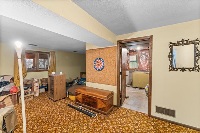 22711 Durant Street NE, East Bethel, MN 55011