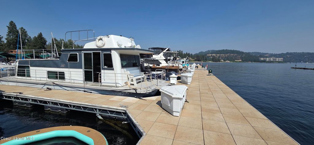 1100 E Lakeshore DR E11, Coeur d'Alene, ID 83814 photo 2