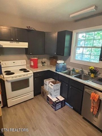 126 E Columbia Ave, Knoxville, TN 37917