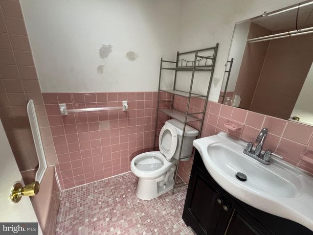 12610 RICHTON ROAD, Philadelphia, PA 19154
