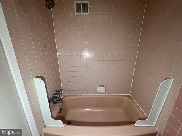 12610 RICHTON ROAD, Philadelphia, PA 19154