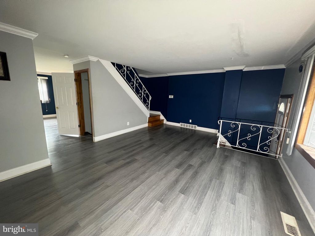 12610 RICHTON ROAD, Philadelphia, PA 19154