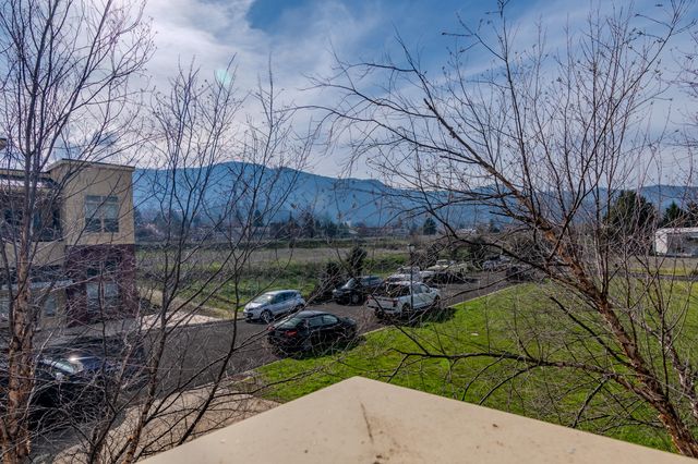 479 Russell Street 202, Ashland, OR 97520