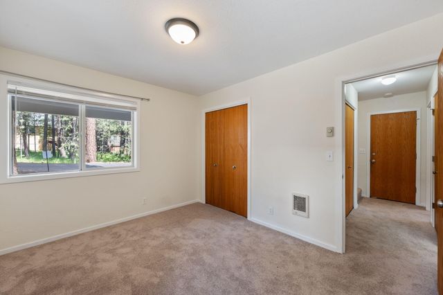 55681 Wagon Master Way, Bend, OR 97707