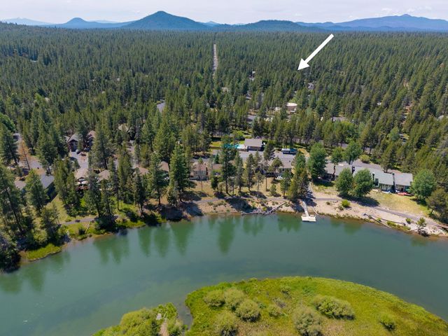 55681 Wagon Master Way, Bend, OR 97707