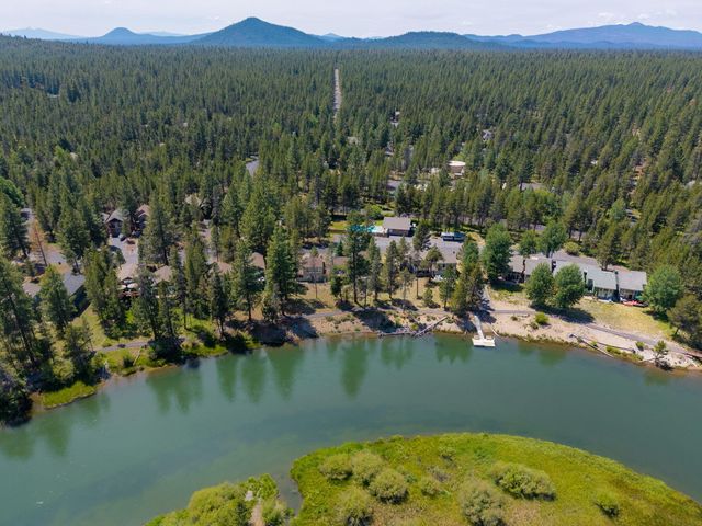 55681 Wagon Master Way, Bend, OR 97707