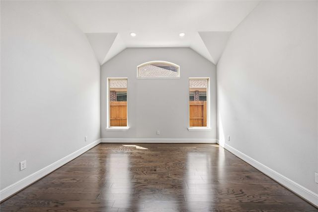 11823 Creekside Shore Circle, Cypress, TX 77433