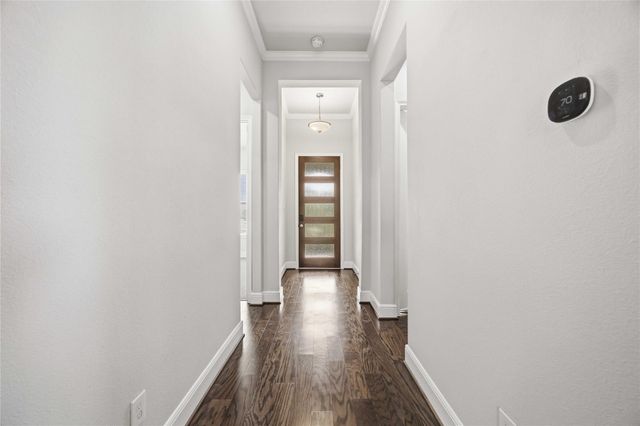 11823 Creekside Shore Circle, Cypress, TX 77433