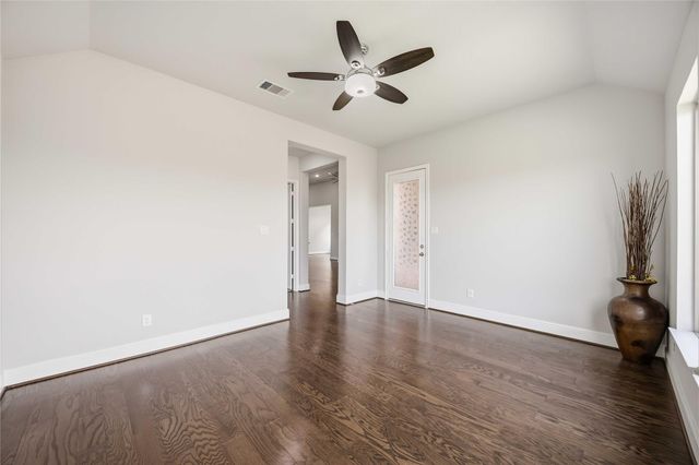 11823 Creekside Shore Circle, Cypress, TX 77433