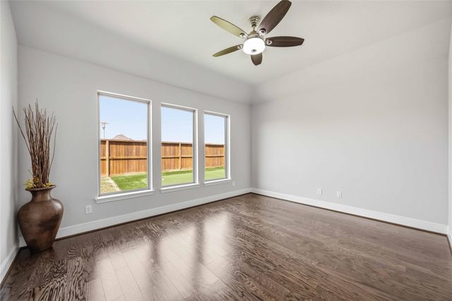 11823 Creekside Shore Circle, Cypress, TX 77433