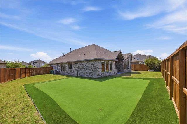 11823 Creekside Shore Circle, Cypress, TX 77433