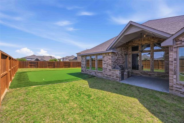 11823 Creekside Shore Circle, Cypress, TX 77433