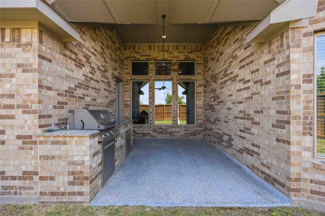 11823 Creekside Shore Circle, Cypress, TX 77433