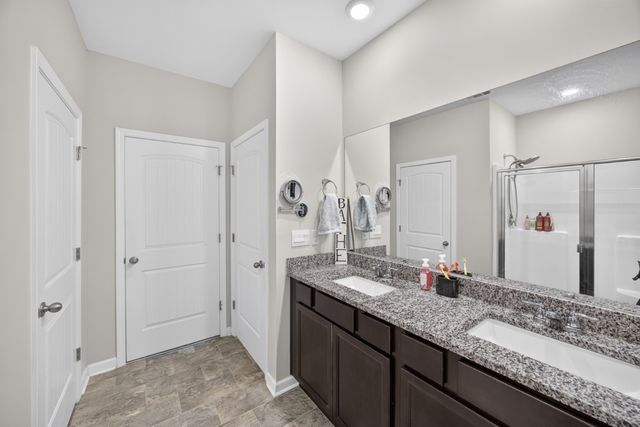 164 Nunally Dr, Baxter, TN 38544