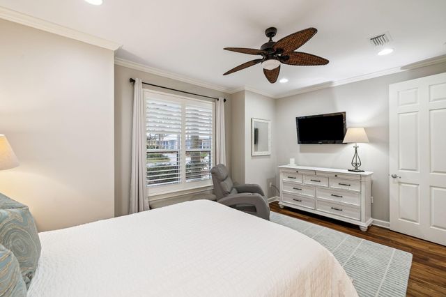 2031 Pine Island Circle, Miramar Beach, FL 32550