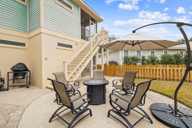 2031 Pine Island Circle, Miramar Beach, FL 32550