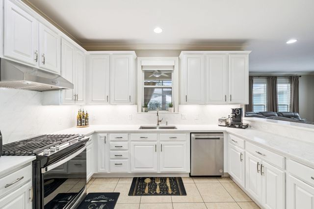 2031 Pine Island Circle, Miramar Beach, FL 32550