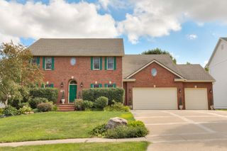 14246 Elmcrest Court, Clive, IA 50325
